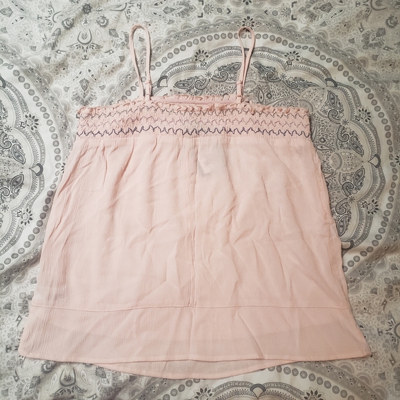 Art Class Camisole Embroidered Smocked Peach Junior's XL Women's Medium NWT - Picture 1 of 5